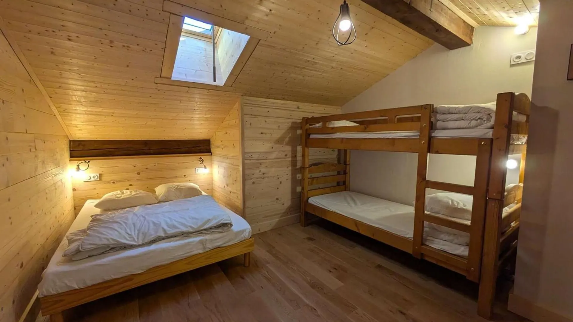 Chalet Renove 12 Pers, 5 Ch, Parking, Poele, Sud-Ouest - Fr-1-342-321 Beaufort   Beaufort (Savoie)